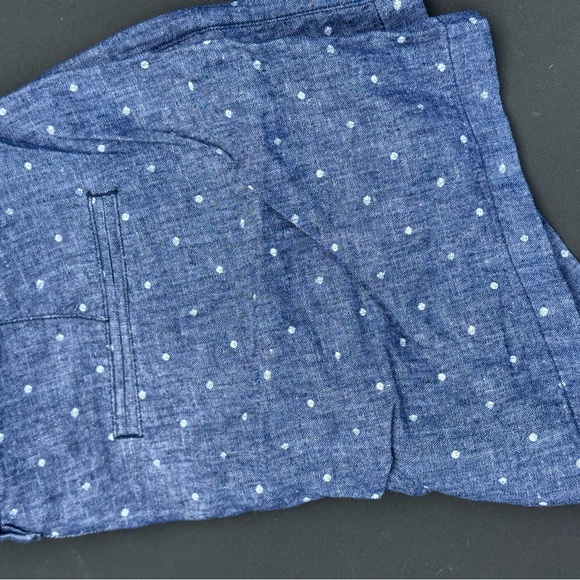 Old Navy Blue Women's polka dot Shorts 16 - Picture 2 of 2